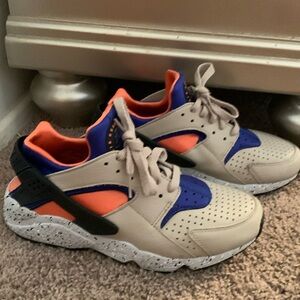 Nike Sneakers Shoe size 7.5 Women Like New